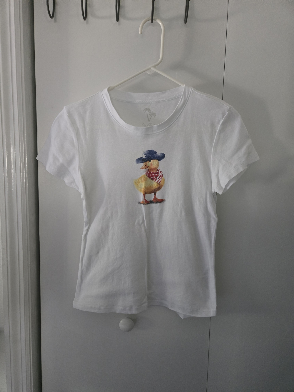 White Short-Sleeve Graphic Tee with Duck Illustration
